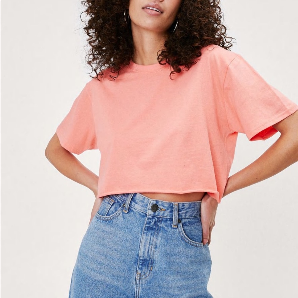 Nasty Gal Cropped Crew Neck Short Sleeve T-Shirt